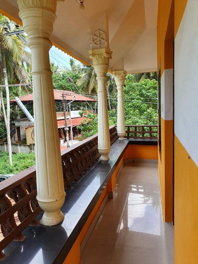 Thriphala Ayurveda Yogashram Apartamento Thiruvananthapuram Exterior foto